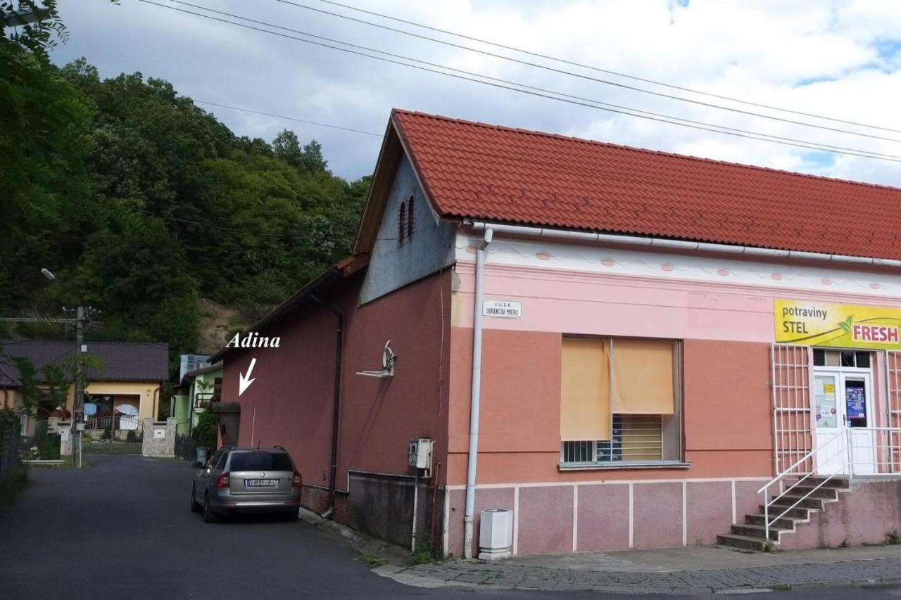 Ubytovanie Adina Poltár Kültér fotó
